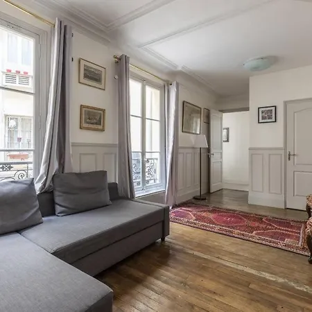 Appartement Superbe Champs Elysees