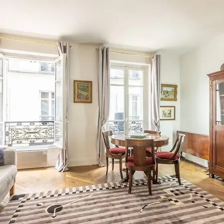 Superbe Champs Elysees Appartement